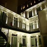 The 3 Ducks Eiffel Tower By Hiphophostels